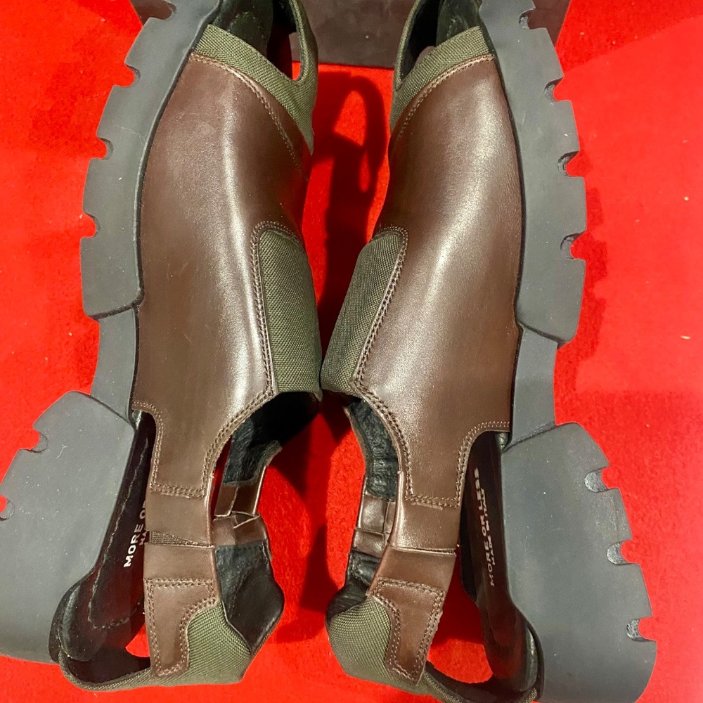 Men's Brown Leather Slip-On Sandals - Picture 2 of 9